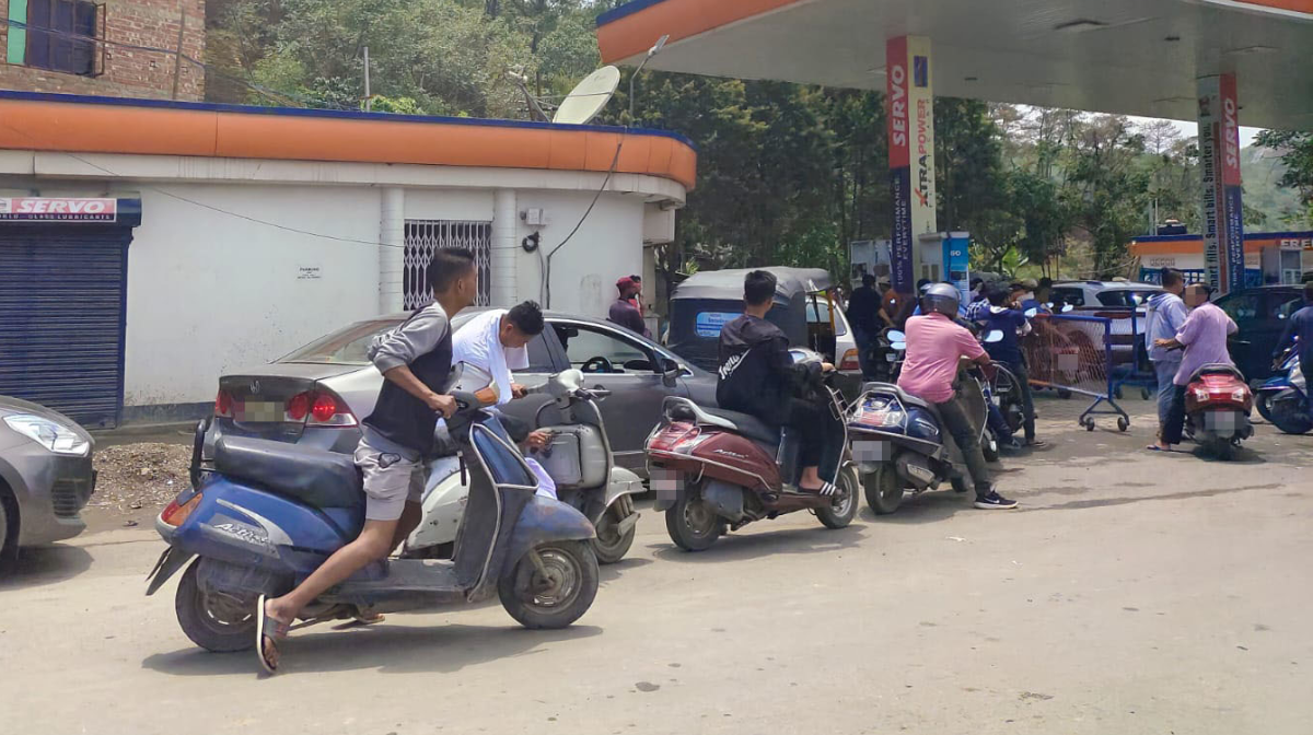 Mannen op scooters in India