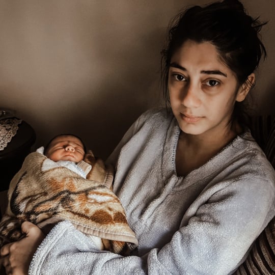 Maria-met-haar-baby-in-Syrie