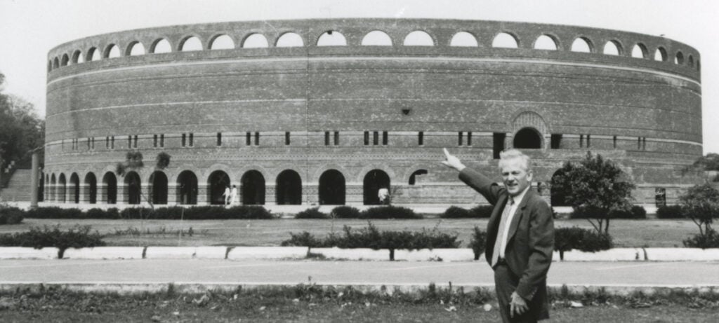 Anne-voor-Kadaffi-Stadion-in-Pakistan