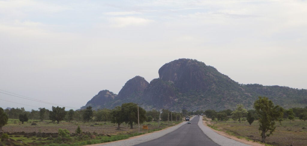 Landschap in het noord-oosten van Nigeria, een gebied dat veel te lijden heeft onder aanvallen van Boko Haram