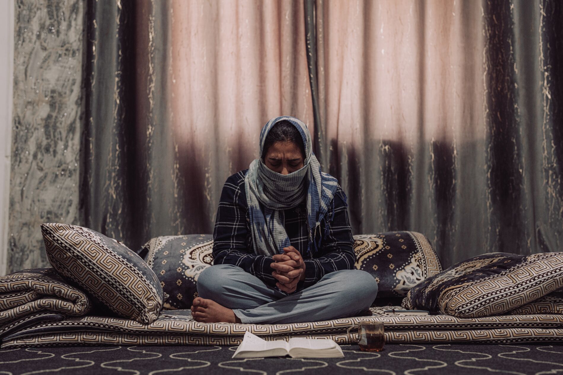 Ariana aan het bidden