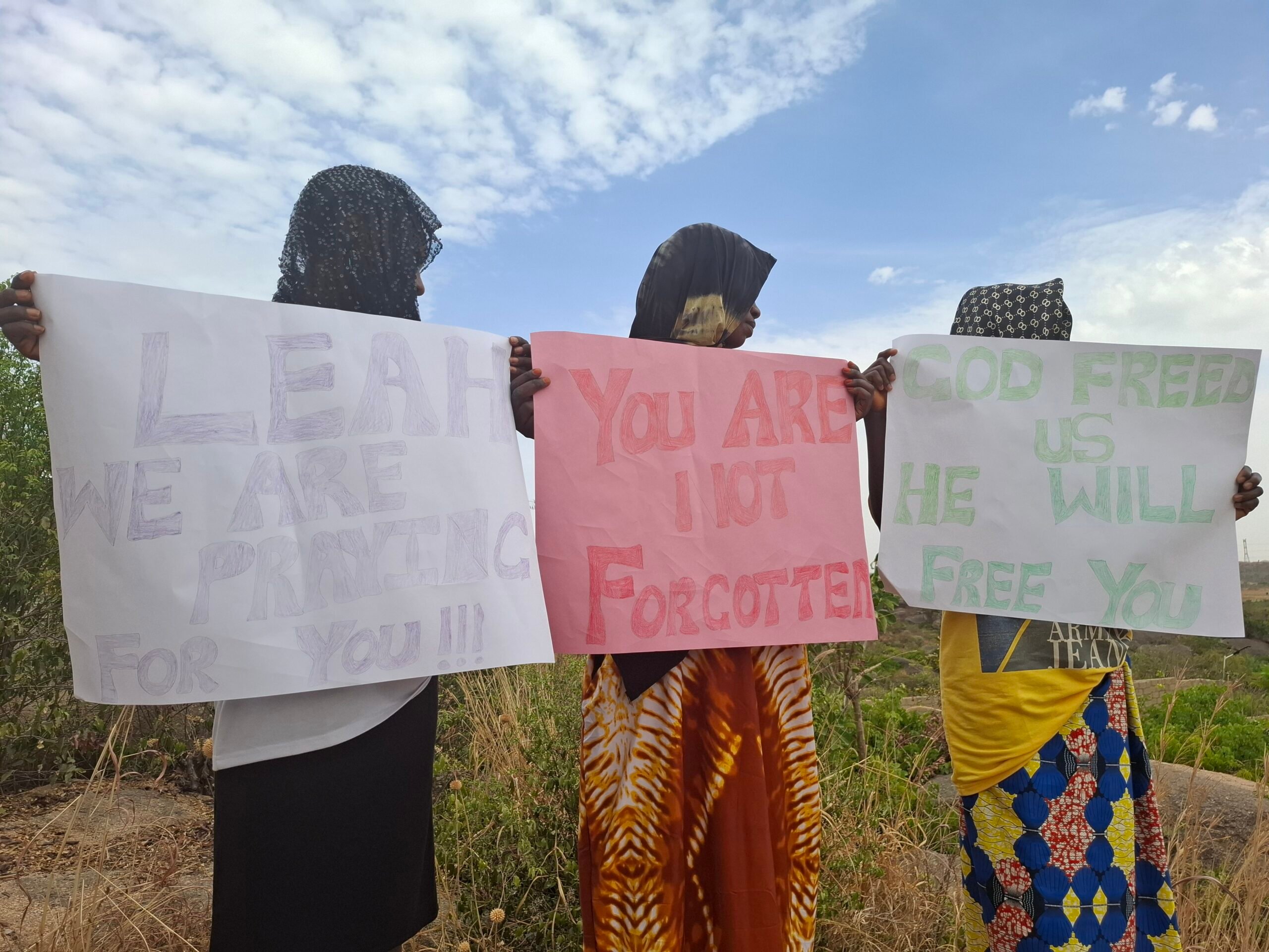 De vrouwen bidden voor Leah Sharibu